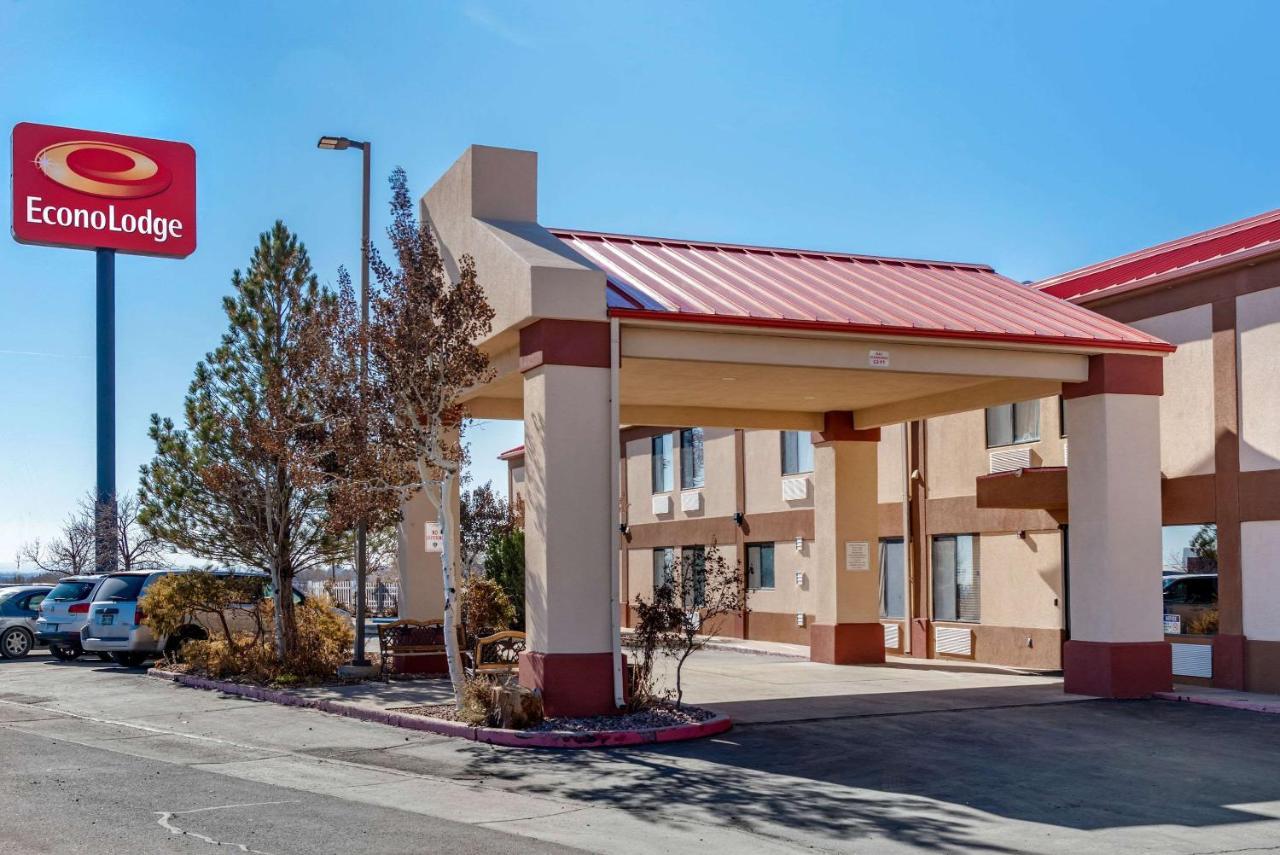 פואבלו Econo Lodge מראה חיצוני תמונה