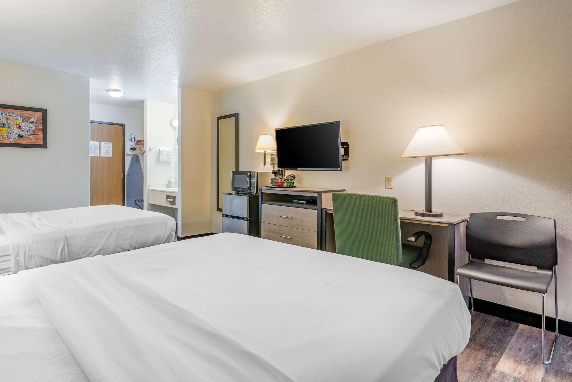 פואבלו Econo Lodge מראה חיצוני תמונה